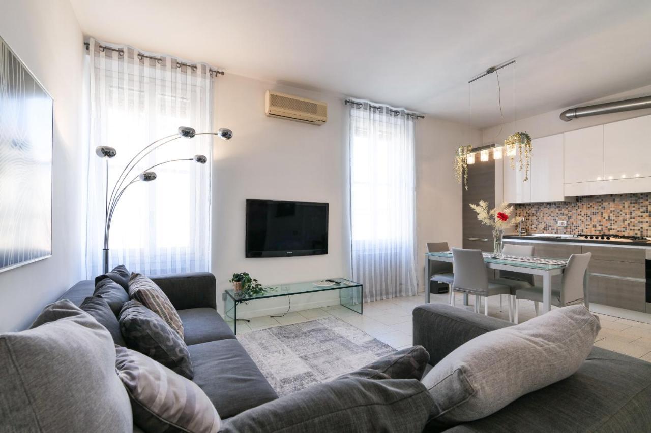 Primopiano - Battaglia A Apartment Milan Bagian luar foto