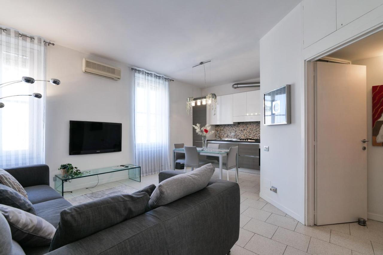 Primopiano - Battaglia A Apartment Milan Bagian luar foto