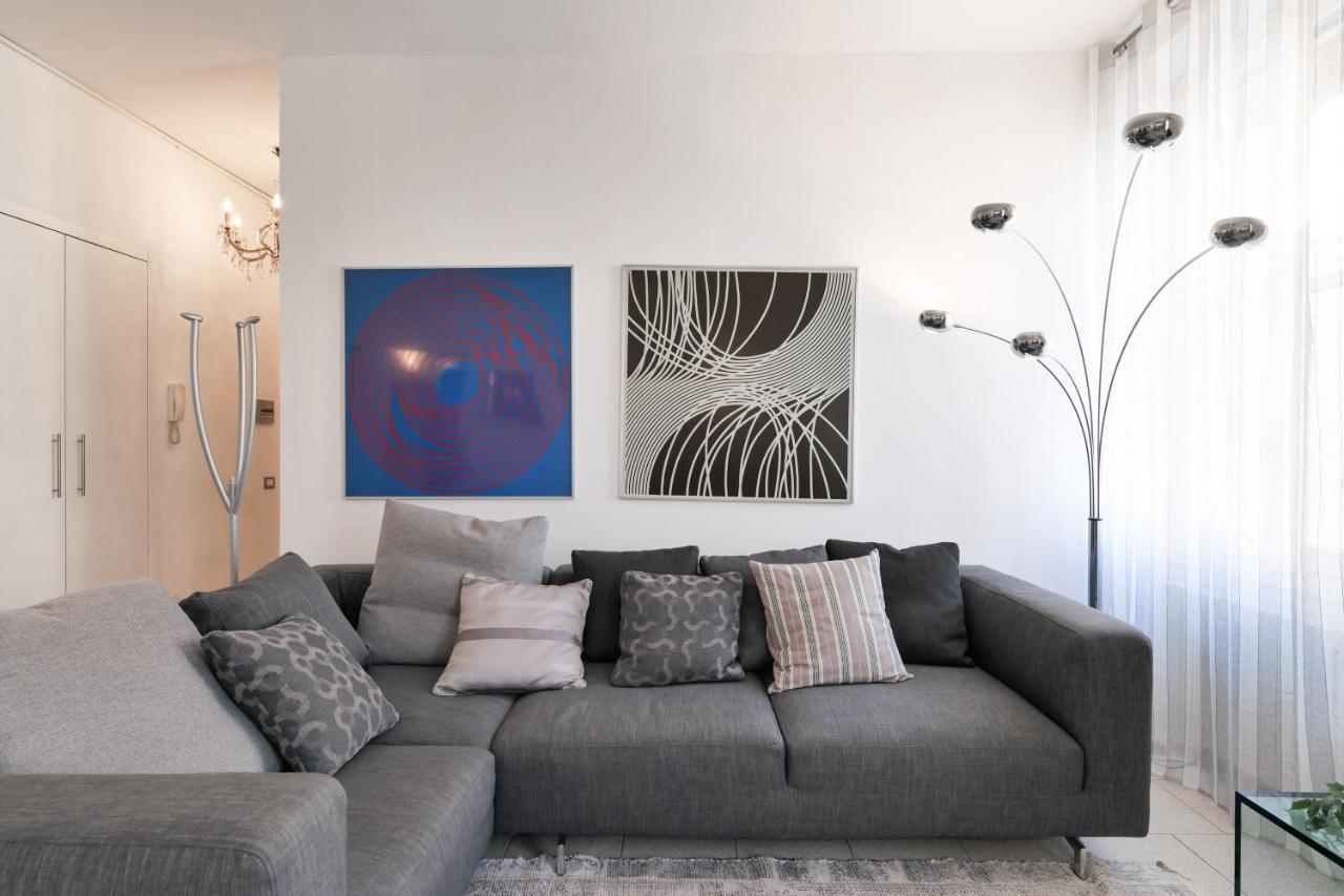 Primopiano - Battaglia A Apartment Milan Bagian luar foto